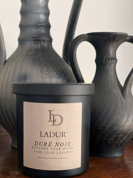 Duré Noir – Soy Candle, Net 08 oz | Wooden Wick | Bold Woods & Subtle Citrus